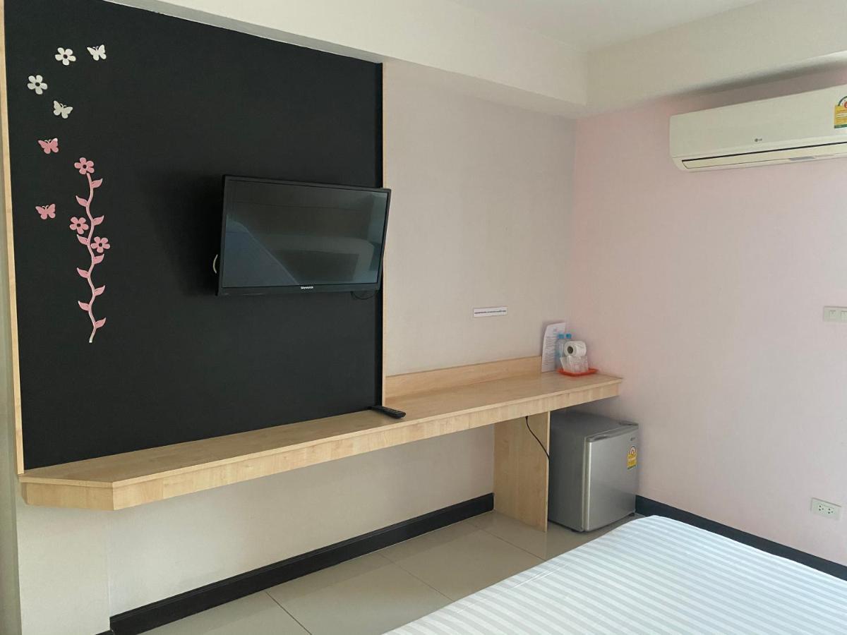 Hotel Le Lerts Living Khon Kaen Exterior photo