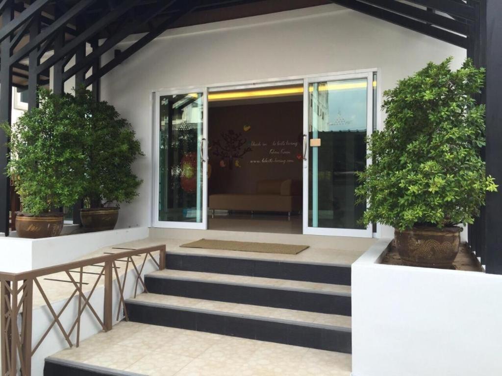 Hotel Le Lerts Living Khon Kaen Exterior photo